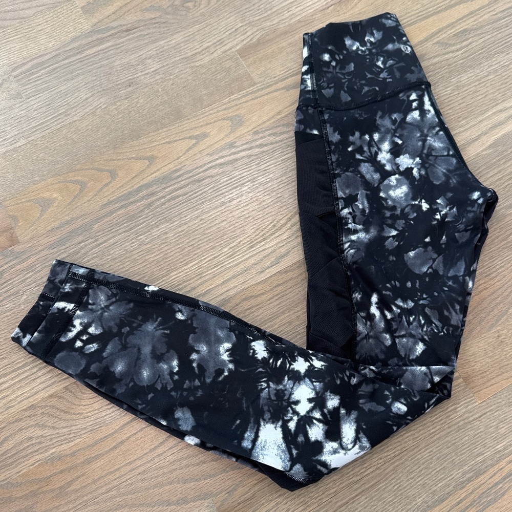 lululemon athletica Black & White Tie-Dye Leggings